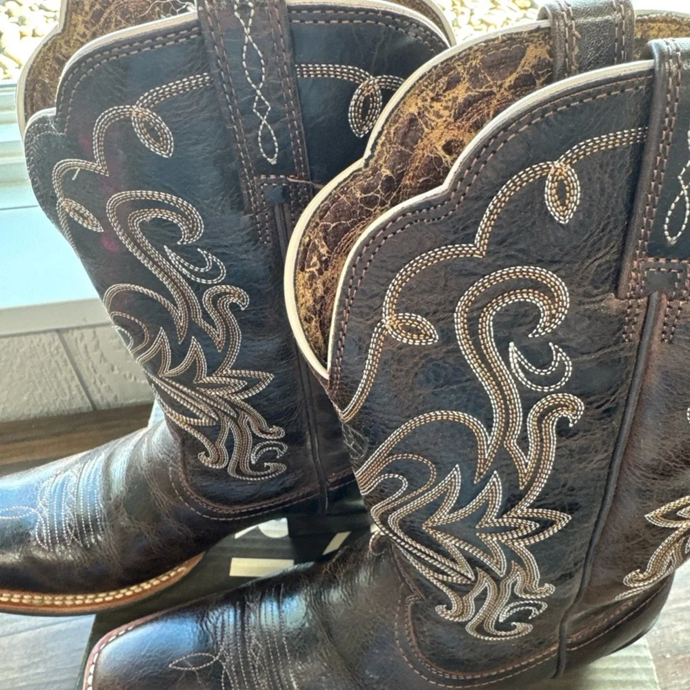 Ariat Women’s Chocolate Chip Embroidered Western Boots size 9.5 like new - Picture 3 of 8